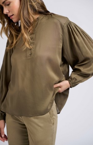 Chemisier YAYA with V-neck, long wide sleeves and pleated details Femme Grise | DUXMJOR-57